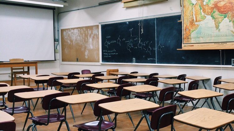 Province and high school teachers reach tentative contract agreement